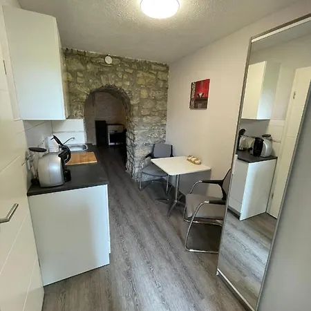 Mit Parkplatz 巴特塞京根